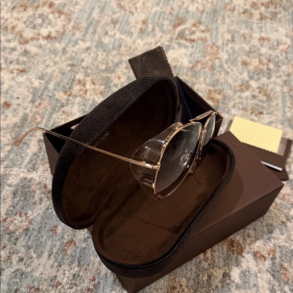 Tom Ford Aviator Sunglasses - Picture 4 of 6